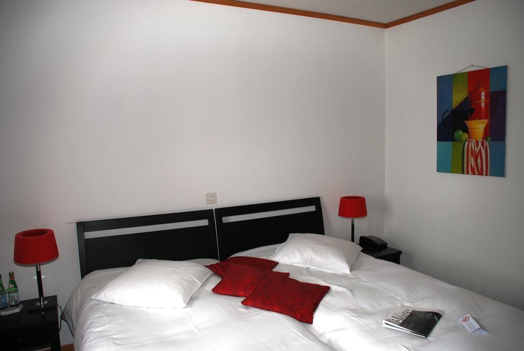 Hostellerie De Geneve Βεβέ Δωμάτιο φωτογραφία